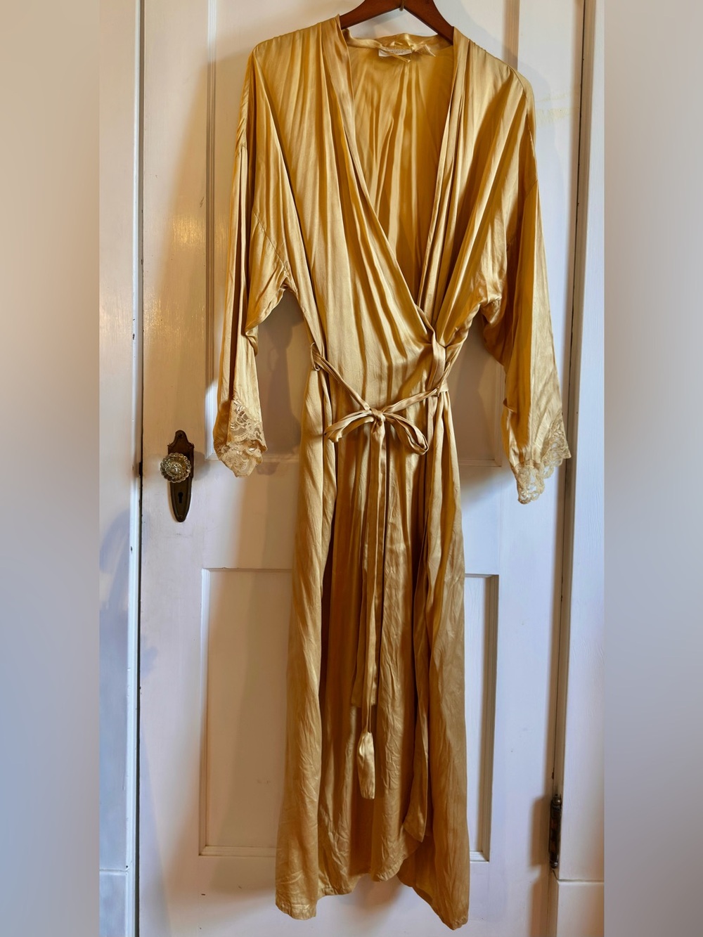 100% Silk Vintage Victoria's Secret "Gold Label" Long Wrap Robe -Free Shipping